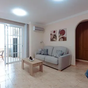 Apto Ache, Acogedor Apartamento De 66 M Con Terraza, Aire Acondicionado Y Parking Privado Gratuito Los Abrigos